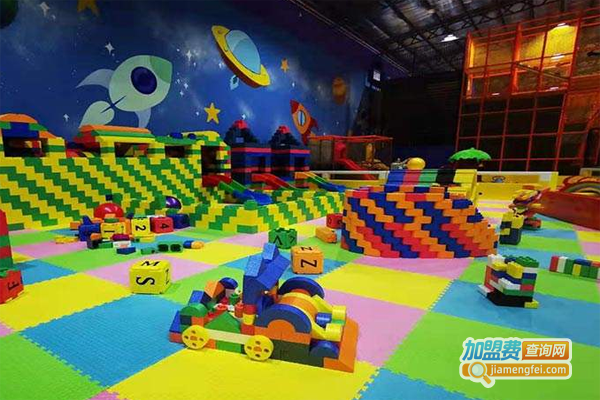 趣味王国儿童乐园加盟费