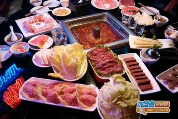 小任性火锅加盟费