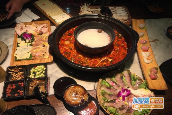 滇草香火锅加盟费