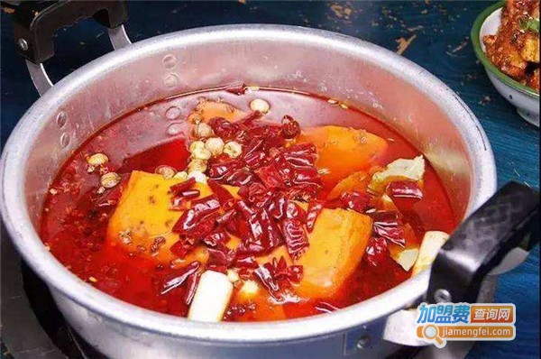 火跳椒串串火锅加盟店