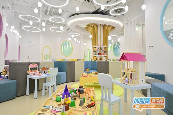 小绿洲早教加盟费