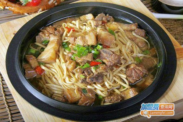 洪记特色铁锅焖面加盟店