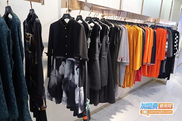 【时尚男装品牌加盟】开时尚男装品牌加盟店，大赚特赚！