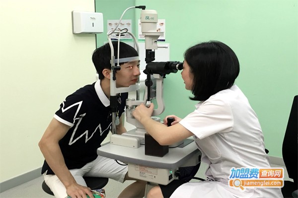 矫正近视加盟费_投资矫正近视加盟费是多少？