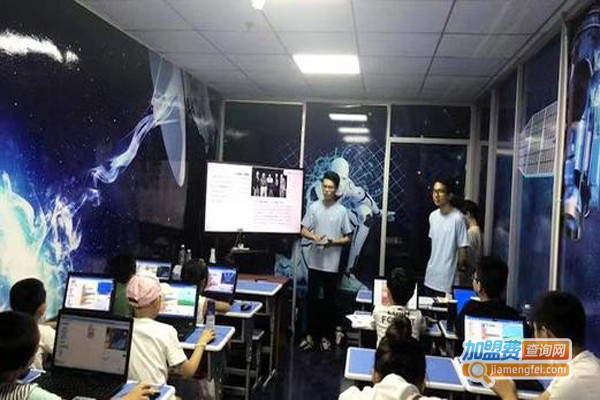 AI码小生加盟费