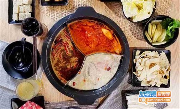 渝香火锅加盟店