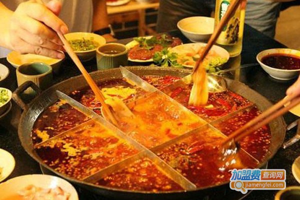 重庆味鼎美老火锅加盟费