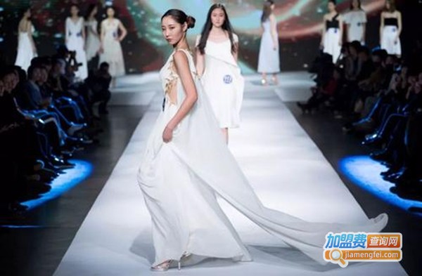 新面孔模特学校