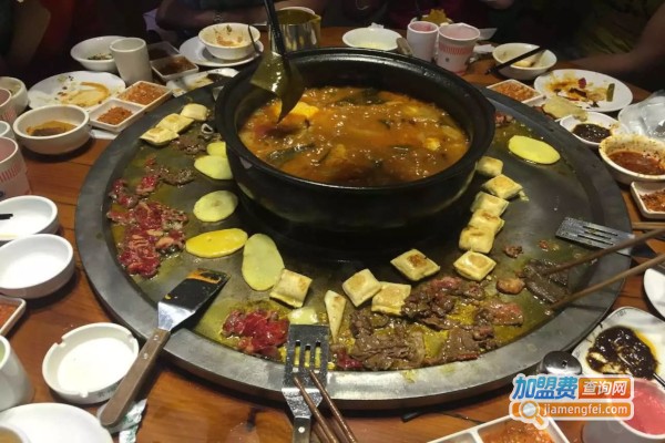 特色火锅烧烤加盟费