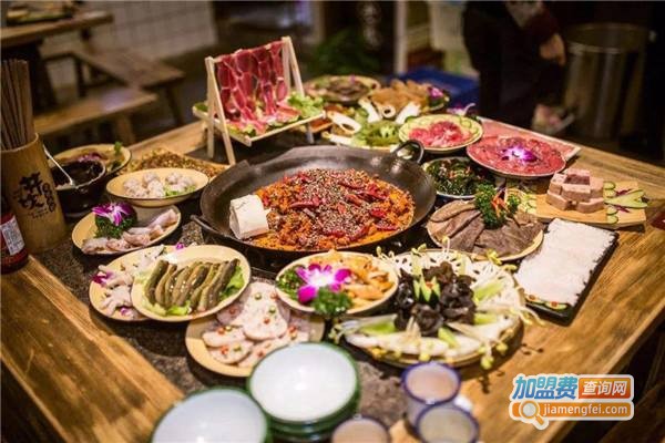 小巷子老灶火锅加盟