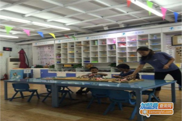 布尔思维运动馆加盟