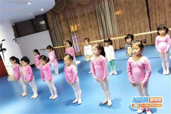 卓萌舞蹈加盟费