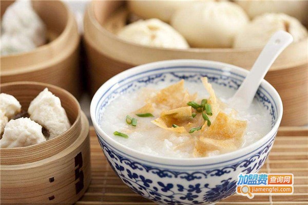 中式早餐快餐加盟费多少？