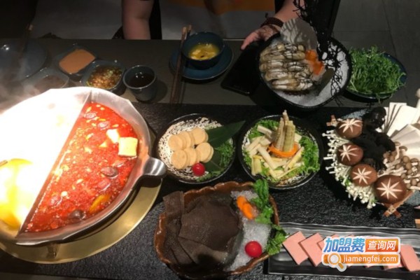 湊湊火锅•茶憩加盟费