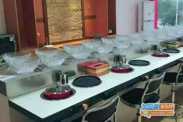 小胖熊旋转火锅