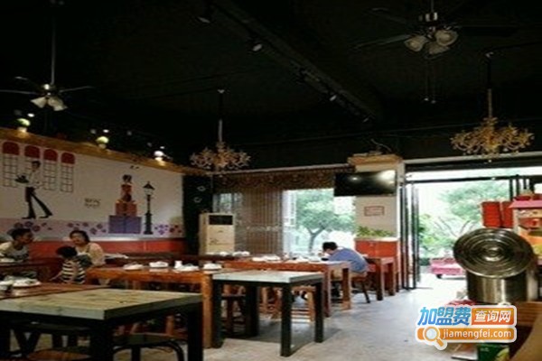 俏哥炒鸡大盆骨加盟费