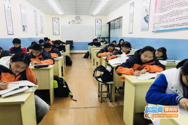 考易思教育加盟店