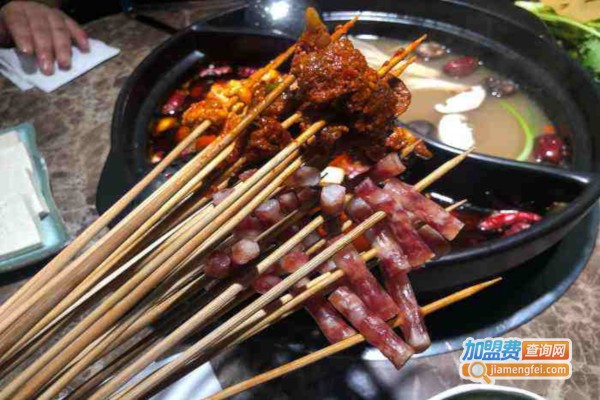 辣小兵串串加盟费