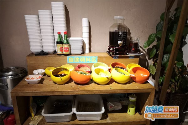 11号主题串串香加盟门店