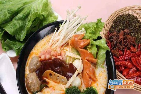 杨小捞麻辣烫加盟费