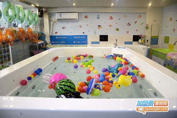 婴儿游泳馆设备