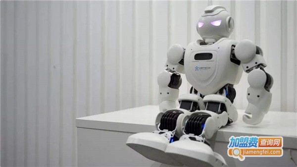 荣事达智能教育机器人加盟店