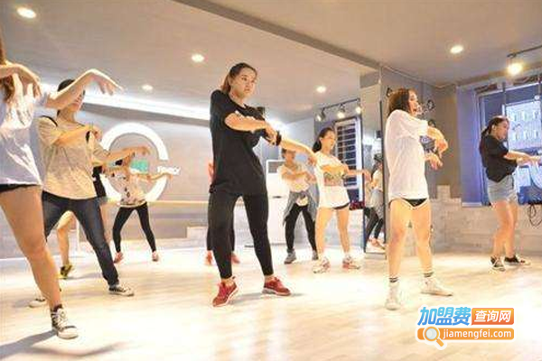 爵士舞培训加盟费