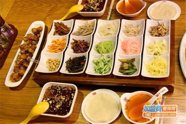 红汤丝娃娃加盟费