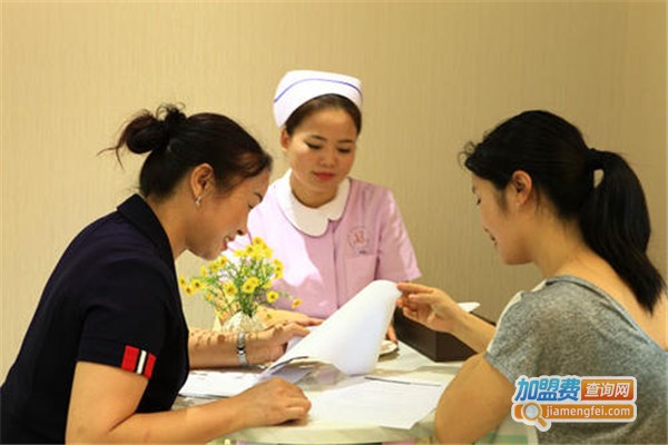 【月嫂中介加盟】加盟月嫂中介既赚钱又倍有面子！
