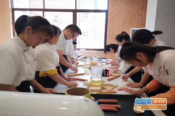 糕点培训加盟费