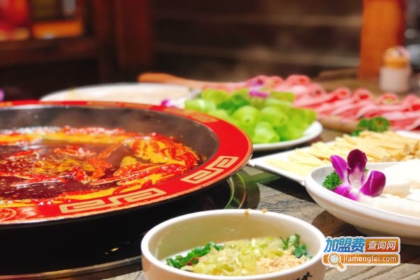 矮板凳老火锅加盟店