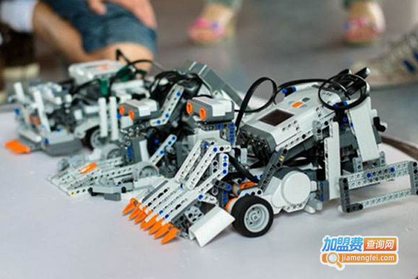 乐博机器人培训加盟