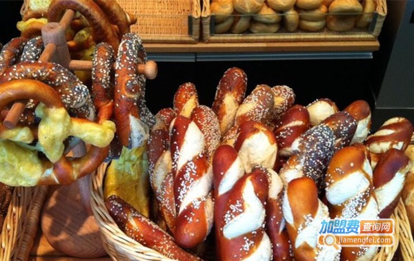 阿可丁藏式面包坊加盟费