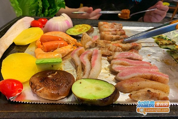 花炉韩国烤肉加盟店