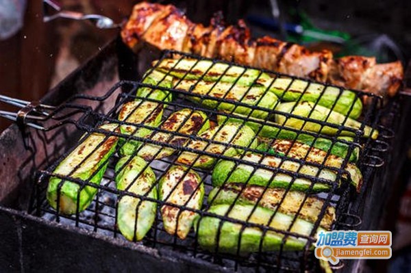 大凉子碳烤小黑猪加盟