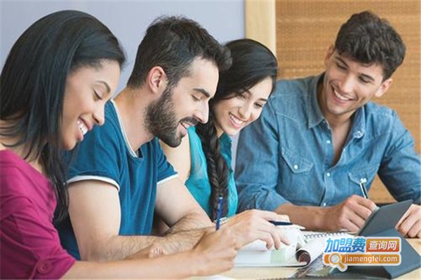 语言培训加盟费