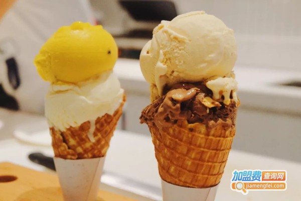 三只牛奶冰淇淋加盟费