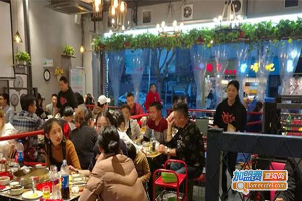 龙巴适串串香加盟