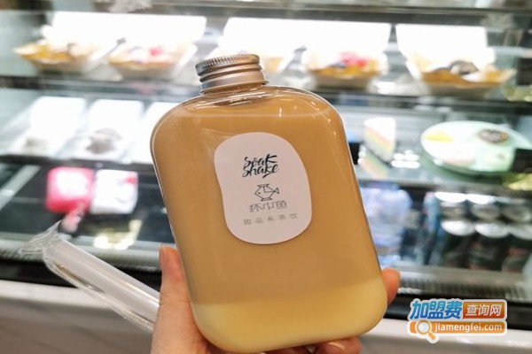 杯中的鱼奶茶加盟门店