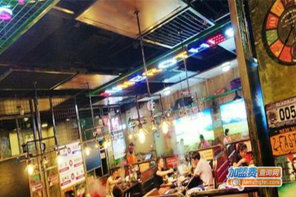 小君哥蒸汽火锅加盟费