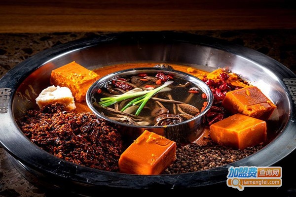 俏辣嘟火锅加盟费