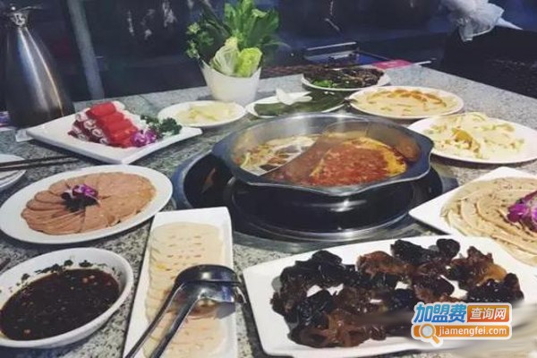 九洲八拖二火锅加盟费