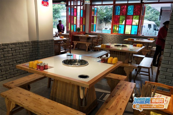 蓉一锅麻辣烫加盟