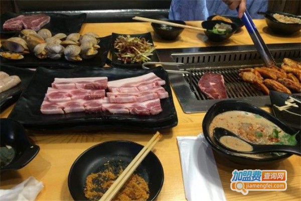 很二炭火烧加盟费