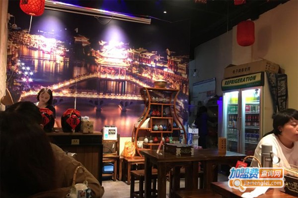 飞曦小串·湘西凤凰特色烧烤加盟门店