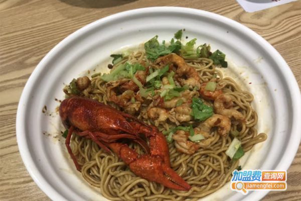 左一家私房面馆加盟费