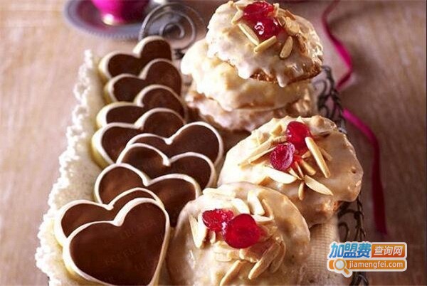 儿堂口甜品站加盟费