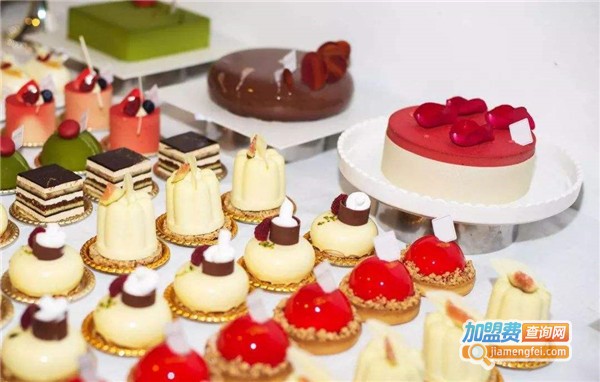 新侨三宝乐面包房加盟费