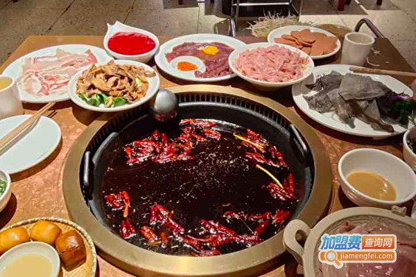 洞洞隐火锅加盟费