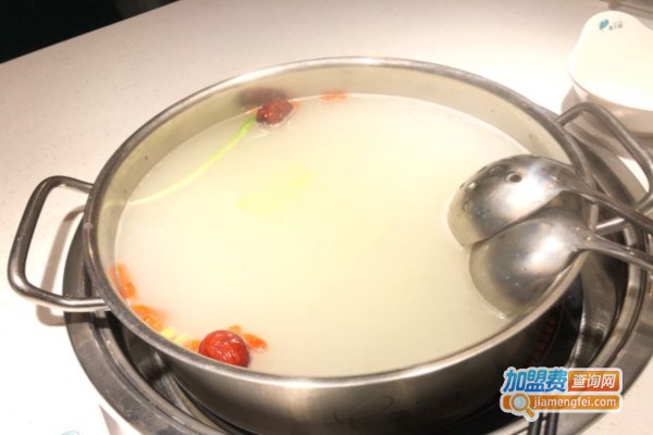 鱼不群斑鱼火锅加盟店